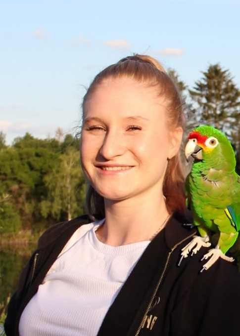 AStA der THM | Sabine Toews Papagei